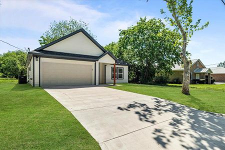 New construction Single-Family house 1312 S Clements St, Gainesville, TX 76240 null- photo 21 21