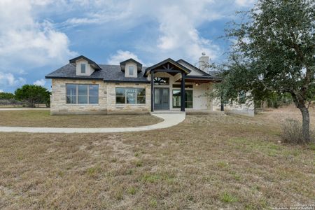 New construction Single-Family house 140 Horsehoe Fls, Bandera, TX 78003 - image