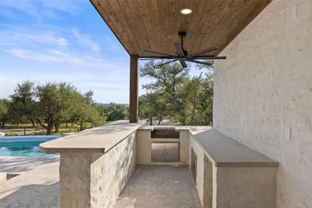 New construction Single-Family house 765 Legacy Hills Dr, Johnson City, TX 78636 - image