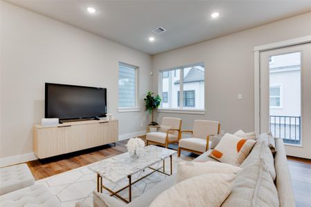 New construction Single-Family house 1424 W 34th 1/2 St, Houston, TX 77018 plan Claire - image 2