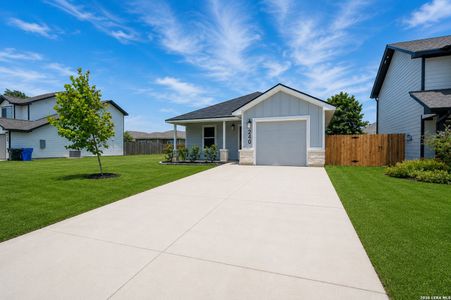 New construction Single-Family house 240 W Martindale St, Seguin, TX 78155 - image 16