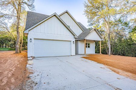 New construction Single-Family house 2212 Navasota Street, Granbury, TX 76048 - photo 5 5