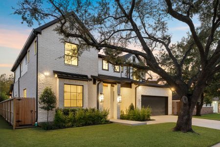 New construction Single-Family house 8021 Turquoise Ln, Houston, TX 77055 - image