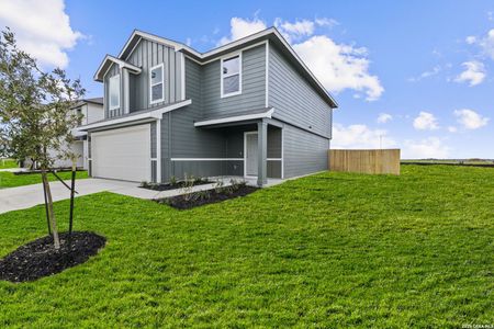 New construction Single-Family house 1027 Gladys Run, Seguin, TX 78155 plan The Franklin - image