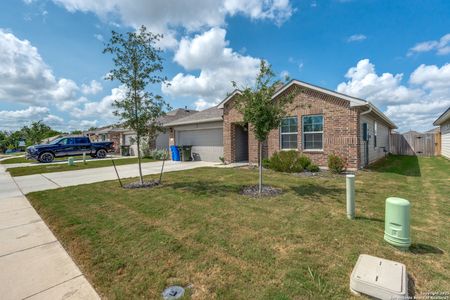 New construction Single-Family house 327 Elephants Ear Dr, New Braunfels, TX 78130 - image