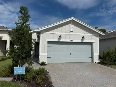 New construction Single-Family house 10195 Nw Dreamweaver Rd, Port St. Lucie, FL 34987 - image