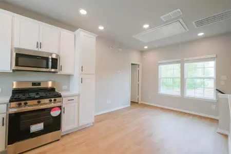 New construction Single-Family house 6434 New York St, Houston, TX 77021 - image