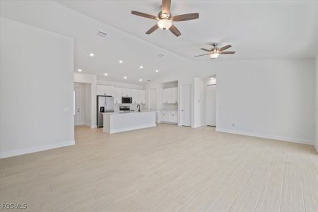 New construction Single-Family house 144 Se 19Th Ter, Cape Coral, FL 33990 plan The Paradise Cove III - image 16