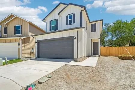 New construction Single-Family house 4102 Golden Mane Wy, San Antonio, TX 78247 - image