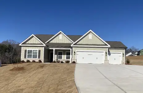 New construction Single-Family house 106 Nannies Cir, Williamston, SC 29697 plan (SC)Everett A 2 Front Entry - image