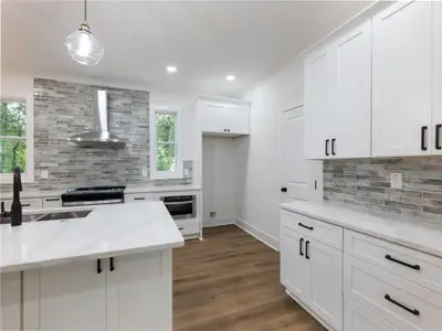 New construction Single-Family house 2438 Shadburn Ferry Dr, Buford, GA 30518 null- photo 11 11