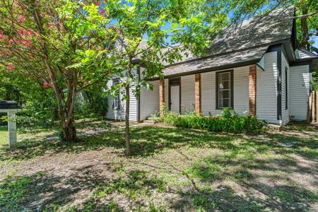 New construction Single-Family house 102 Chestnut St, Hillsboro, TX 76645 - image