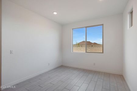 New construction Single-Family house 14830 W El Cortez Place, Surprise, AZ 85387 - photo 4 4