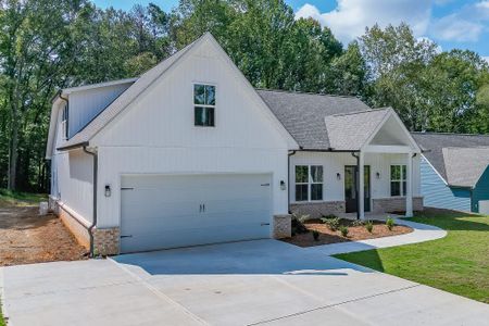 New construction Single-Family house 125 Rains Rd, Jefferson, GA 30549 - image