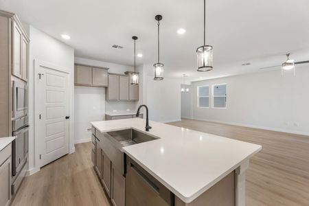 New construction Single-Family house 759 London Ave, New Braunfels, TX 78130 plan Colorado - image 8