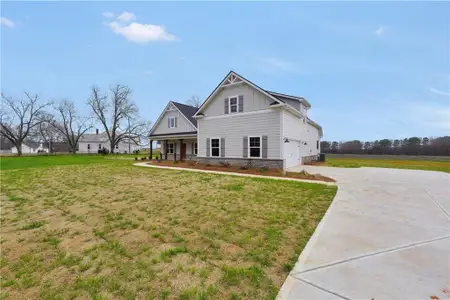 New construction Single-Family house 680 Snapping Shoals Rd, McDonough, GA 30252 - image