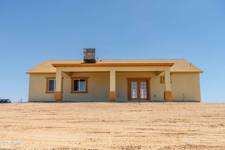 New construction Single-Family house 35684 W Chipman Rd, Tonopah, AZ 85354 - image