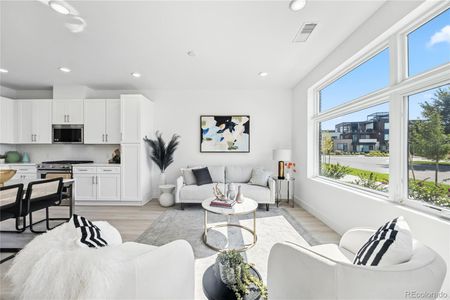 New construction Townhouse house 10 Oneida Ct, Denver, CO 80230 - image 3