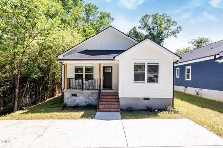 New construction Single-Family house 110 E Ransom St, Fuquay Varina, NC 27526 null- photo 0 0