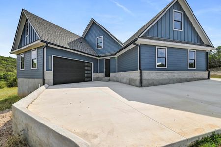 New construction Single-Family house 304 Spring Hollow Dr, Bertram, TX 78605 null- photo 0