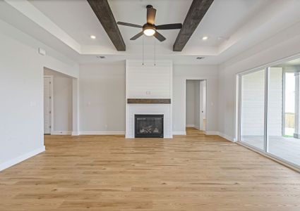 New construction Single-Family house 355 Lawrence Dr, Castroville, TX 78009 plan Princeton - image 14