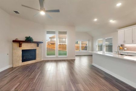 New construction Single-Family house 1312 Highcroft Ln, Forney, TX 75126 Jasmine- photo 4 4