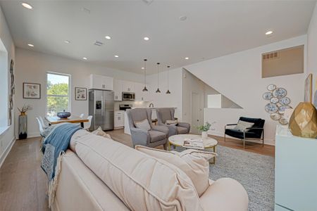 New construction Single-Family house 6032 Beall St, Houston, TX 77091 - image 19