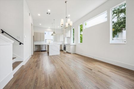 New construction Single-Family house 310 Fowler St, Houston, TX 77007 - image 16
