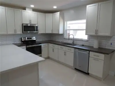 New construction Duplex house 1671 Sw 44Th Ter, Fort Lauderdale, FL 33317 null- photo 13 13