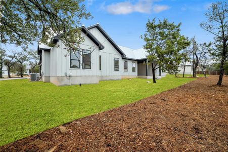 New construction Single-Family house 33 Peace Pipe, Wimberley, TX 78676 null- photo 39 39