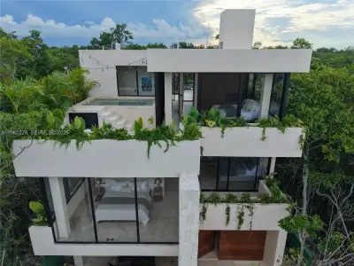 New construction Single-Family house Miami, FL 33147 - image