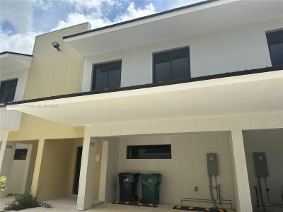 New construction Townhouse house 552 Nw 7Th St, Unit 6, Florida City, FL 33034 - photo 0