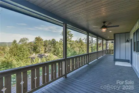 New construction Single-Family house 71 Crossings Cir, Fairview, NC 28730 - image