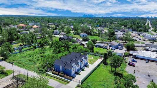 New construction Single-Family house 1047 Glenn Ave, Houston, TX 77088 null- photo 37 37