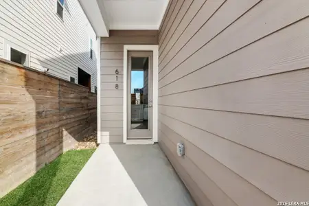 New construction Single-Family house 618 Chambray Rd, New Braunfels, TX 78130 - image 3