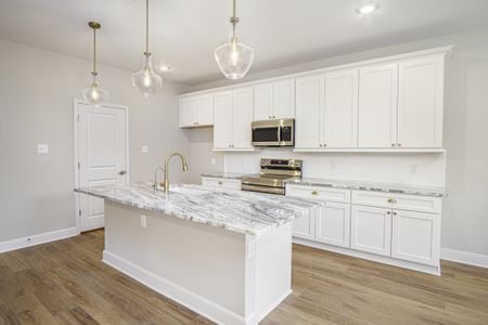 New construction Single-Family house 7604 Magnolia Vlg, San Antonio, TX 78252 plan The Osbourne - image 5