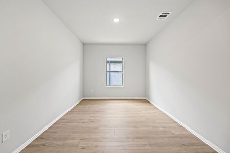 New construction Single-Family house 3300 Goshawk Dr, Denton, TX 76208 plan Trenton - image 15