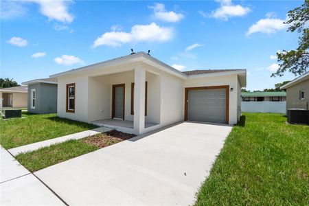 New construction Single-Family house 5017 Finders Ct, Tampa, FL 33617 - image
