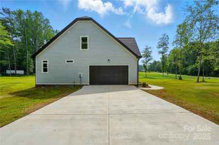 New construction Single-Family house 409 Henry Chapel Rd, Belmont, NC 28012 - image