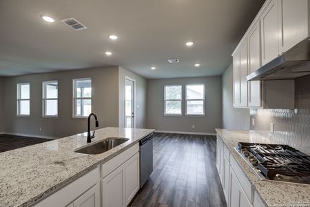 New construction Single-Family house 148 Mason Ln, Castroville, TX 78009 The Rockford D- photo 46 46