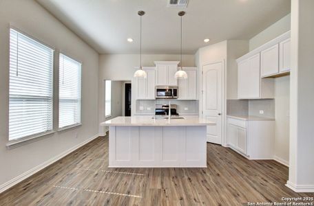 New construction Single-Family house 880 Farmhouse Trl, New Braunfels, TX 78130 Patio Series - Colorado- photo 5 5