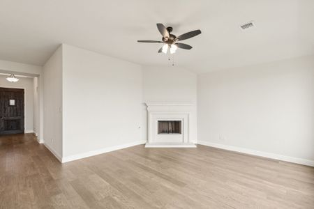 New construction Single-Family house 902 Meadow View Dr, Cleburne, TX 76033 null- photo 48 48