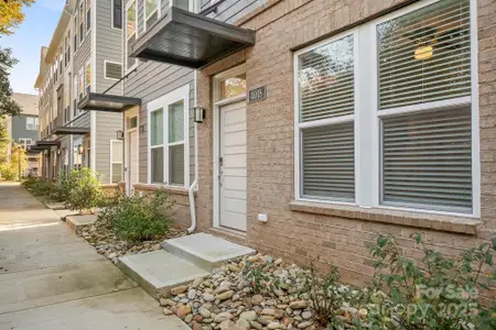 New construction Townhouse house 4018 Capital Ridge Ct, Charlotte, NC 28205 Evans- photo 0