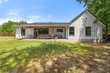 New construction Single-Family house 105 Laumaia Ln, Bastrop, TX 78602 - image