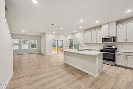 New construction Single-Family house 1221 Whitespire Wy, Zebulon, NC 27597 plan Sherwood - image 6