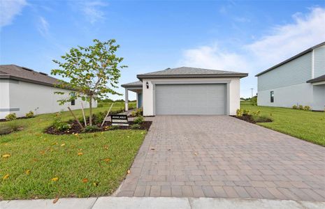 New construction Single-Family house 810 Balleby Trl, Bradenton, FL 34212 plan Beachwood - image