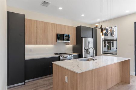 New construction Townhouse house 8456 Modano Pl, Tampa, FL 33614 - image 5