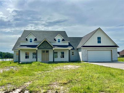 New construction Single-Family house 839 Oak Ridge Dr, Angleton, TX 77515 - image 18