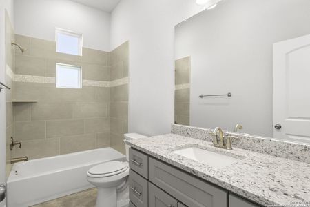 New construction Single-Family house 301 Club Vw E, Seguin, TX 78155 - image 4