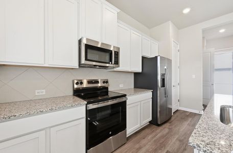 New construction Condo house 1020 Vista View Dr, Unit 502, Georgetown, TX 78626 plan Lotus - image 7